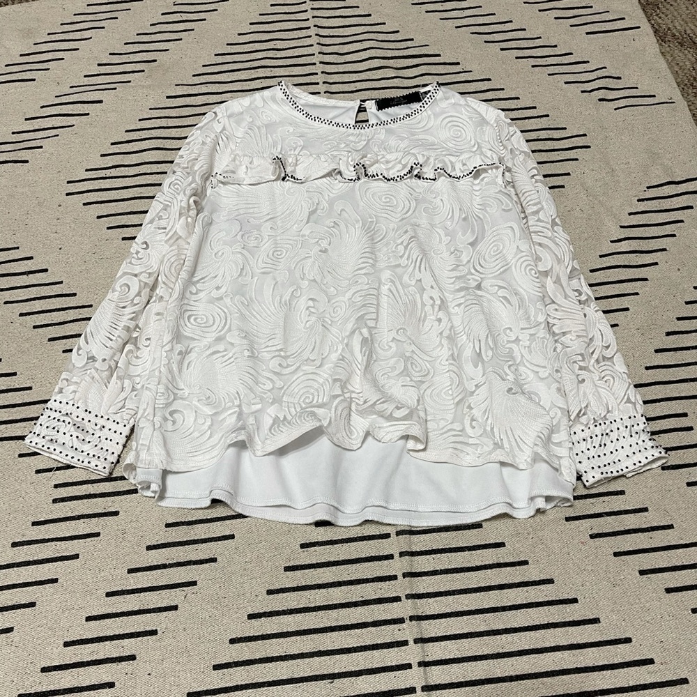BKE Boutique Laced Top